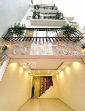[nhà xinh] nguyễn văn huyên 10.1 tỷ 33m2 oto đỗ cổng ngõ thông 4 tầng ở ngay