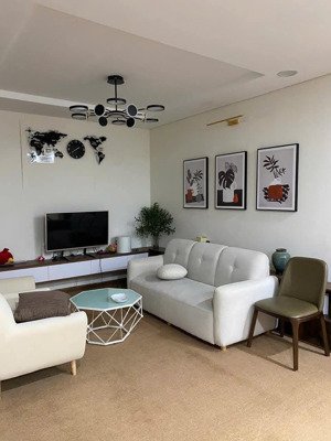 bán ch nam đô 609 trương định. hoàng mai.diện tích: 98m2. 3 ngủ.căn góc vip nhất. nội thất hiện đại