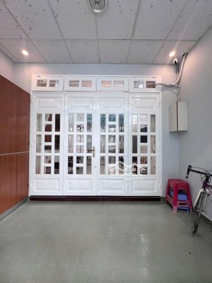 bán nhà 3 lầu xe hơi tới cửa nguyễn văn khối p8 g.vấp ngang 4x12m cn đủ sổ vuông vức chỉ 5,4 tỷ tl