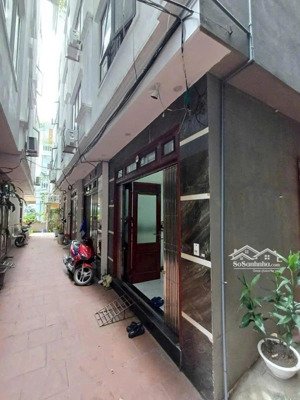 bán căn góc 5tầng cuối đường bà triệu ngay cầu đen gần chợ hà đông 31m2 oto đỗ gần giá chỉ 6.05tỷ