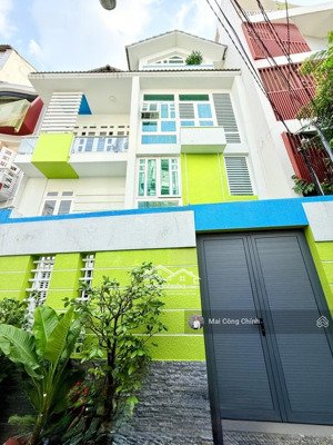 ngay ngã 4 bảy hiền, 4 tầng (8,3m x 17m), 3 pn, st, hxh, gần mặt tiền