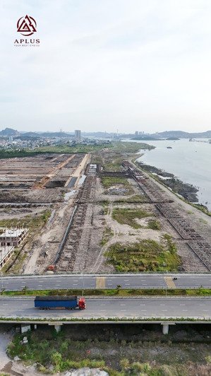 flc tropical hạ long 90m2 trục 31m bám vịnh mà chỉ 26tr/m2 đất. 2 mặt thoáng. lh 