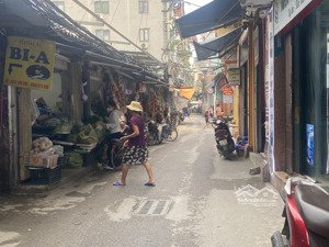 nhà cấp 4 có gác xép - 36m2-1.85tỷ - khu vực trung văn - đông dân cư - gần chợ và học 