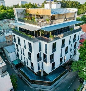 tòa nhà chdv điện biên phủ, q. bình thạnh, dt 10m x 20m, cn 170m2 7 tầng hđt 180tr/tháng, giá 45 tỷ