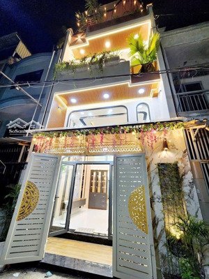 nhà mới 3 tầng tặng nội thất tân phú