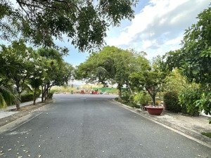 duy nhất một lô 180m2 kđt biển an viên nha trang, hướng đông nam sát vinpearl phú quý