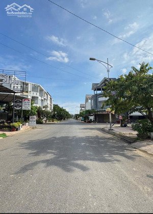 cần bán tđc . đại phước trục chính / shr / xây dựng tự do / sát chợ