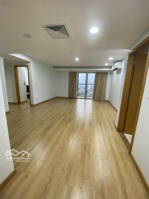 chủ nhà thiện chí bán căn 2pn2vs rộng 112m2 tháp a nội thất cơ bản ở chung cư sky city 88 láng hạ