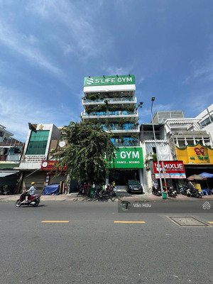 cần tiền định cư bán nhà mt quốc hương, quận 2 - dt: 8x30m - hầm 8 tầng - tn: 400 triệu - giá 60 tỷ