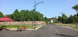 bán 70m2 sát trục chính cổ đông, cách ql21 500m, cách đhqg 800m, đường 10m giá 2,2 tỷ thương lượng