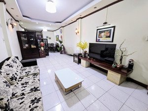 bán nhà phố chính chủ 67m2, 4 pn, đường hoàng việt q. tân bình khu đệ nhất khách sạn