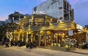 cho thuê nhà lô góc mặt phố trần văn lai mặt tiền 18m, dt 220m2, nhà đẹp, mặt phố vip, mọi mô hình