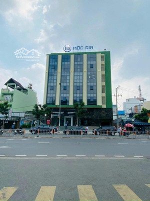 chính chủ cho thuê nhà mặt tiền yersin quận 1 dt: 20x20m, kết cấu trệt 4 lầu