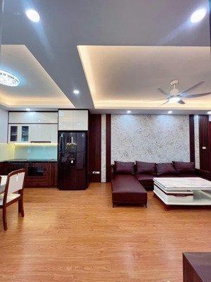 cần bán căn hộ tòa c7 constrexim 8 nguyễn trãi dt 86m2 (3n2vs) giá 5,79 tỷ. lh 