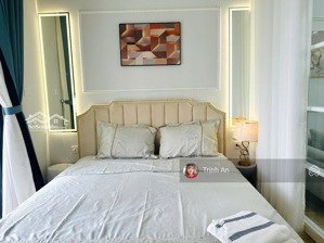 căn hộ 1pn ban công nam, cạnh căn góc, mát mẻ, đầy đủ nội thất, giá 5.15 tỷ