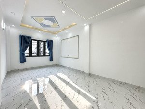 mới xây xong - mặt đường p1 bình thạnh - 67m2 a4 - 5 tầng / thang máy xịn - 6 pn 7 wc - 12.5 tỷ.