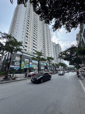 bán căn hộ chung cư tại khu chung cư ngô thì nhậm, 5,5 tỷ, 88,3 m2, chính chủ đẹp, nhiều tiện ích