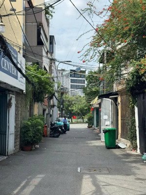hiếm - nhà ngang 5m, hẻm xe hơi, xây 4 tầng còn mới, huỳnh văn bánh - giá chỉ 11 tỷ tl
