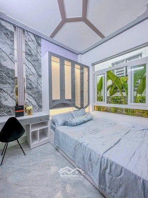 chính chủ bán nhà mt 3 tầng gần ql1a, tp tân an, giá 2 tỷ 8, shr công chứng ngay