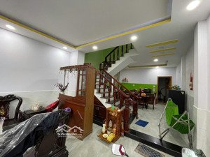 nhà 4 tầng kinh doanh đường phùng hưng giá rẻ