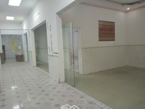 cho thuê mt phạm văn chiêu gò vấp - dt: 325,8 m2
