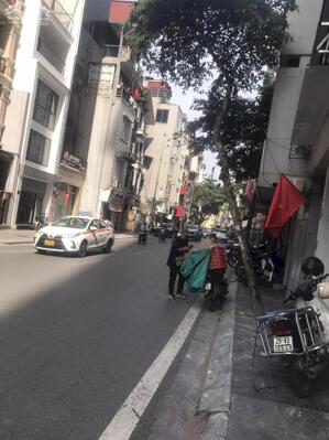 CẦN BÁN NHÀ THUỴ KHUÊ TÂY HỒ 67m2, 4 TẦNG MẶT TIỀN 3,7m GIÁ 34.5 TỶ