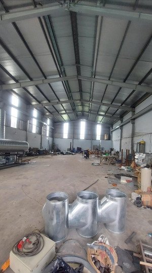 cho thuê kho,xưởng sx 600m đẹp y hình giá 40tr/t, đ lê trọng tấn