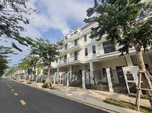 bán liền kề đường 12m, gần trục chính shophouse giá 6 tỷ bao toàn bộ thuế phí chuyển nhượng