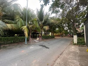 chủ cần bán lô đất hiếm nhất kdc vĩnh phú giá rẻ nhất chỉ hơn 5 tỷ 123m(6x20.5) full thổ sổ sãn