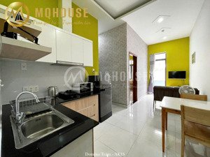 cho thuê căn hộ 1 phòng ngủ ban công gần chợ thảo điền full nội thất đầy đủ công năng