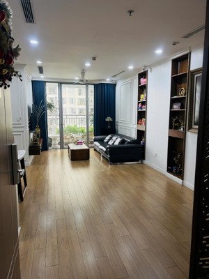 chính chủ cần bán căn 2n 2wc 79m2 tòa a2 vinhomes gardenia hàm nghi giá 6,5 tỷ. lh 