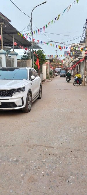 bán đất mặt phố tây tựu, bắc từ liêm. gần đh công nghiệp hà nội. 179m2. giá : 28,2 tỷ