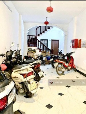 bán nhà yên hòa, cầu giấy, 20 mét ra phố. dt: 48m2, 5 tầng, 9 phòng cho thuê, giá 11,5 tỷ