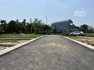 chính chủ cần bán 60m2 - sát vách khu fpt - xung quanh nhiều nhà trọ - giá tốt nhất