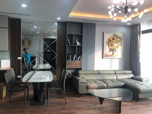 chính chủ cho thuê căn hộ 68m2 tầng 20 tháp b chung cư 219 trung kính. bc đông nam. nhà full nt đẹp