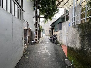 cần tiền hạ giá bán nhanh lô đất gần đường ô tô tránh tại trung tâm phường phúc lợi, long biên