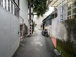Cần tiền hạ giá bán nhanh lô đất gần đường ô tô tránh tại trung tâm phường Phúc Lợi, Long Biên