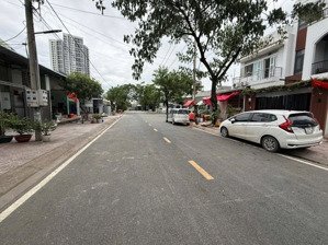 bán đất tđc đh quốc gia dĩ an 100m2 full thổ cư đường 18m shr giá 4,1 tỷ - lh sang gc