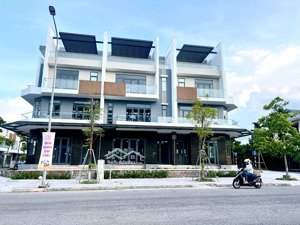 chỉ 1,8 tỷ sở hữu ngay căn góc trung tâm nhà 3 tầng hoàn thiện