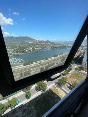 cho thuê căn hộ 2pn view sông ssh08 hà quang 1