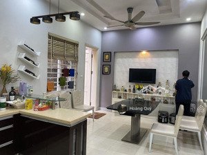bán nhà phân lô khu cán bộ đường nguyễn trãi - thanh xuân 208m2* 3 tầng. lô góc 3 mặt view sân chơi