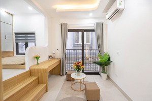 ccmn dòng tiền 100tr/tháng quan hoa,xe chữa cháy đỗ tận cửa, mặt tiền quyền lực 15m kinh doanh