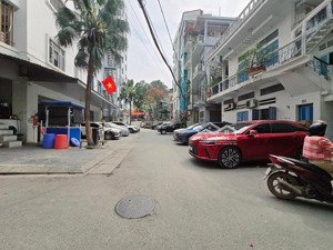 bán nhà lô góc kinh doanh kim mã, 20 tỷ - 60m - mặt tiền 9.8m - 5 tầng - ô tô tránh