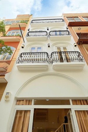 chill house - không gian sống thư giãn giữa trung tâm phú nhuận - gần phố ẩm thực phan xích long