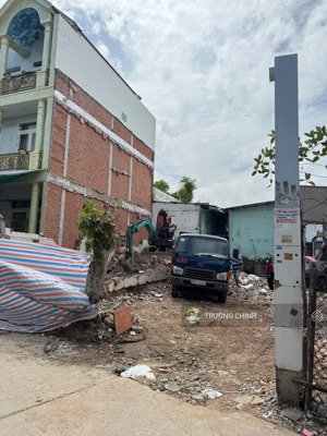 bán lô đất đẹp full thổ cư - hẻm xe tải - 80mw - giáp ba hom q6 - xây dựng tự do - 4 tỷ hơn.