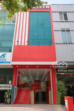 cho thuê toà nhà trần não 5x20m, 1 hầm 4 lầu trống suốt