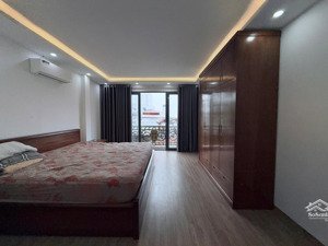 cho thuê nhà nguyên căn 6 tầng phố sài đồng - ô tô tránh - 12 tr/th - 3pn khép kín - full nội thất