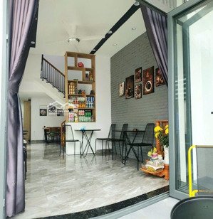 nhà lô góc 2 mặt tiền bình thái 4 cạnh chợ cẩm lệ nhà mới đẹp 3 tầng 4pn