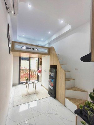 bán nhà dòng tiền 100tr/tháng. tại phố nguyễn lân.dt 72m x6 tầng, giá 19.9 tỷ lh 