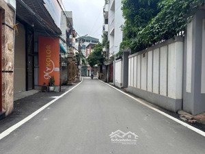 bán nhà khu vực gần mỹ đình, ngã tư trịnh văn bô, 1 nhà ra ô tô, hơn 5 tỷ, 35m2, 5 tầng